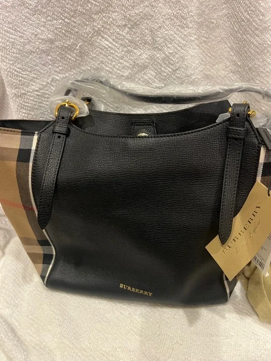 Burberry Black Leather Shoulder Bag with Beige Check Panels - Picture 11 of 15